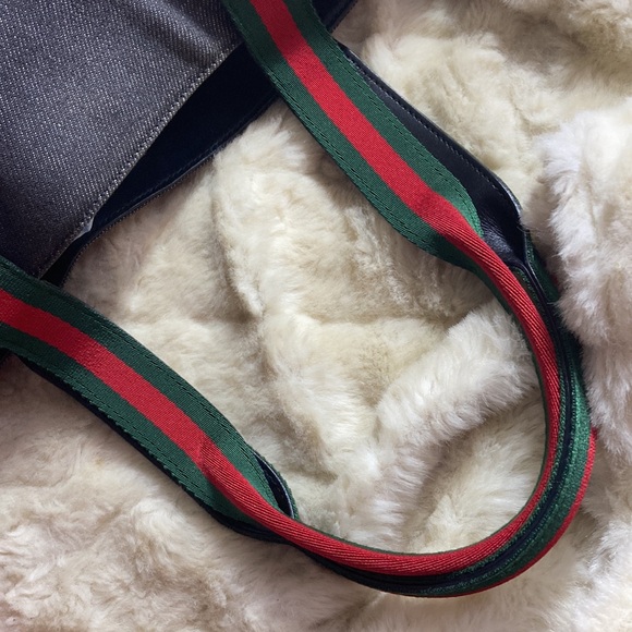 FIRM🔥Authentic Gucci Web Sherryline Shoulderbag - Picture 8 of 12